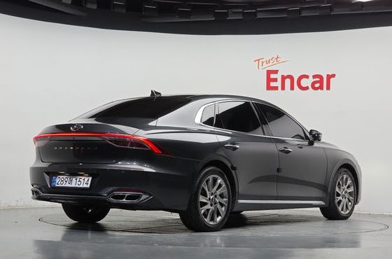 Hyundai Grandeur Calligraphy — пробег 102 502 км — фото 2 из 5