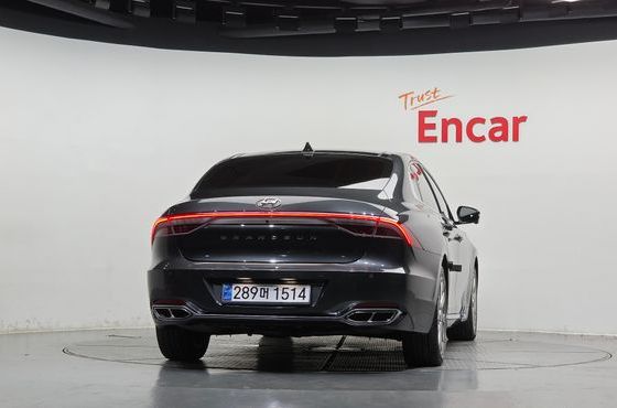 Hyundai Grandeur Calligraphy — пробег 102 502 км — фото 4 из 5