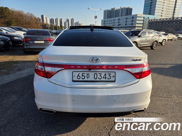 Hyundai Grandeur Premium — пробег 133 015 км — фото 4 из 5