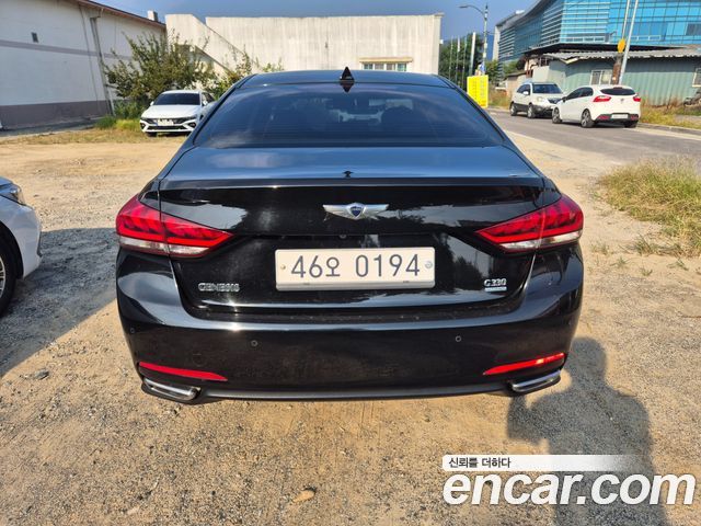 Hyundai Genesis из Кореи Encar