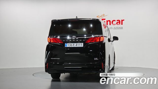 Toyota Alphard 2.5 HEV Executive AWD — пробег 9 585 км — фото 4 из 5