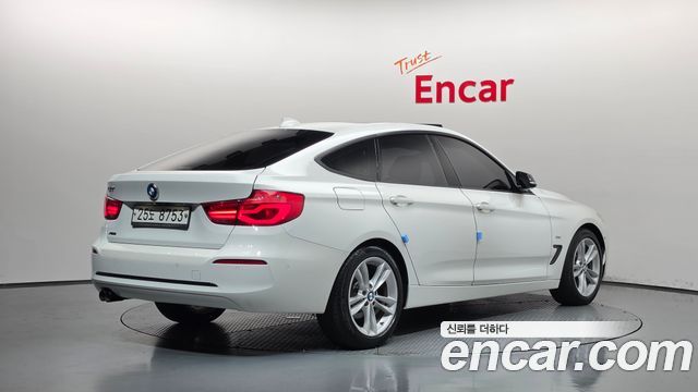 BMW Gran Turismo GT 320d xDrive Sport — пробег 101 568 км — фото 2 из 5