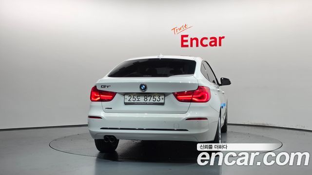 BMW Gran Turismo GT 320d xDrive Sport — пробег 101 568 км — фото 3 из 5