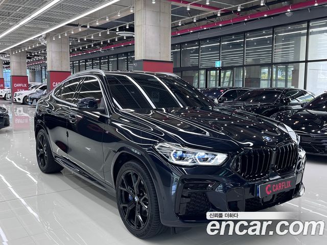 BMW X6 xDrive40i M Sport — пробег 28 400 км — фото 3 из 5