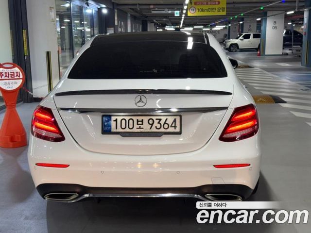 Mercedes-Benz E-Class E300 4MATIC AMG Line — пробег 92 072 км — фото 5 из 5