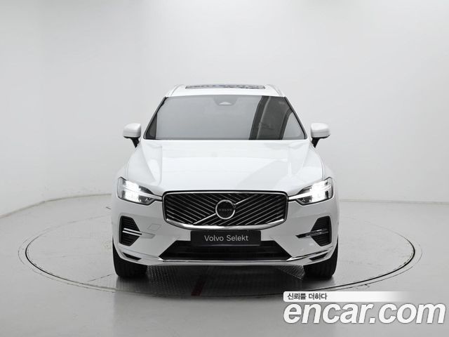 Volvo XC60 T8 Ultra Bright — пробег 6 085 км — фото 3 из 5