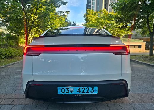 Tesla Model Y RWD — пробег 36 308 км — фото 5 из 5