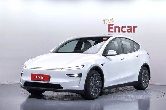 Tesla Model Y L Long Range AWD — пробег 14 км — фото 1 из 5