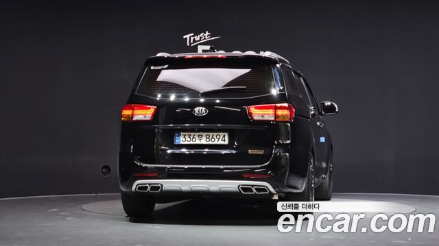 Kia Carnival из Кореи Encar