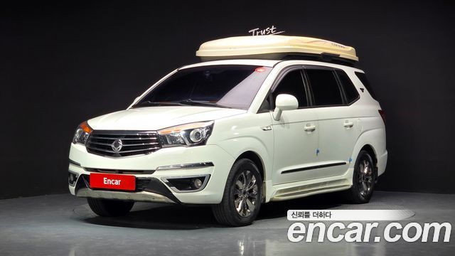 Ssangyong KORANDO 4WD Outdoor Edition 9-seater — пробег 186 440 км — фото 1 из 5