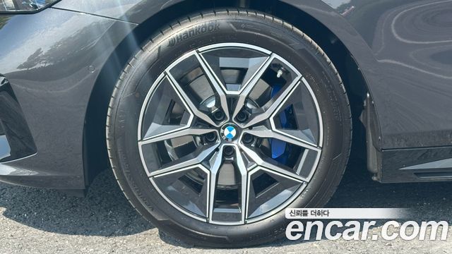 BMW 5-Series 520i M Sport — пробег 3 688 км — фото 5 из 5