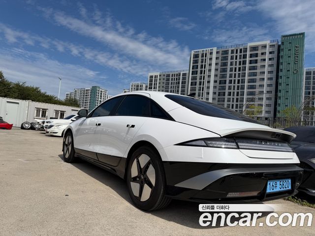 Hyundai Ioniq6 Stadard E-Value+ — пробег 4 500 км — фото 2 из 5