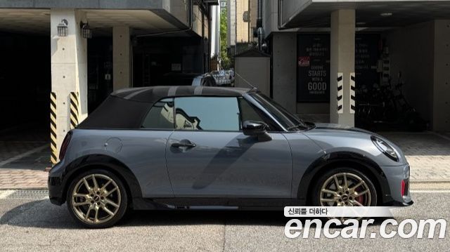 Mini Cooper Convertible JCW — пробег 6 200 км — фото 1 из 5