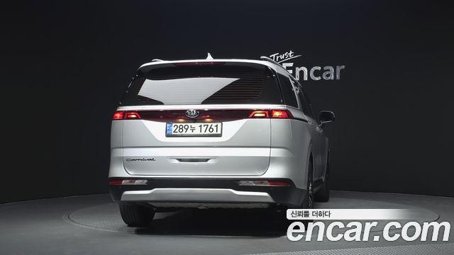 Kia Carnival из Кореи Encar
