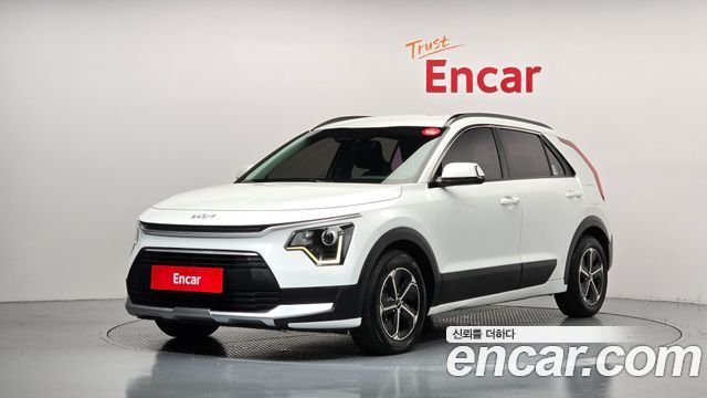 Kia Niro Trendy — пробег 156 730 км — фото 1 из 5