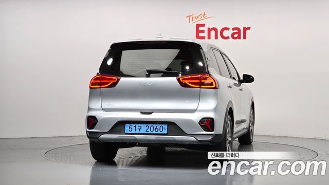 Kia Niro Air — пробег 64 272 км — фото 4 из 5