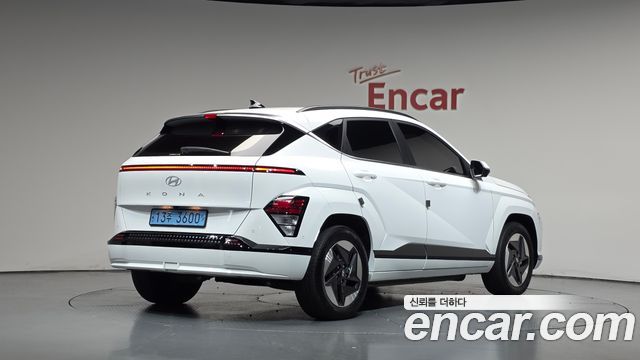 Hyundai Kona Long Range Premium — пробег 45 374 км — фото 2 из 5