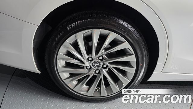 Lexus ES из Кореи Encar