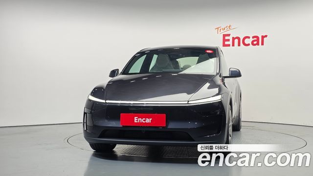 Tesla Model Y L Long Range AWD — пробег 80 км — фото 3 из 5