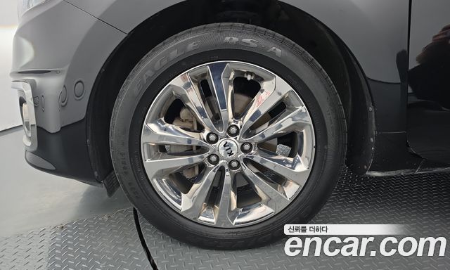 Kia Carnival 9-seater Prestige — пробег 158 822 км — фото 5 из 5