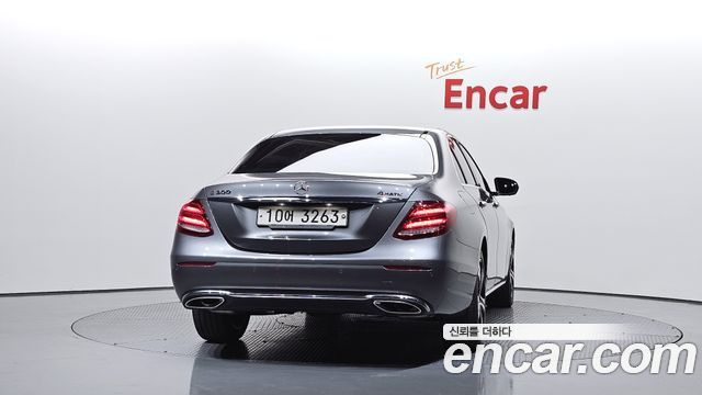 Mercedes-Benz E-Class из Кореи Encar