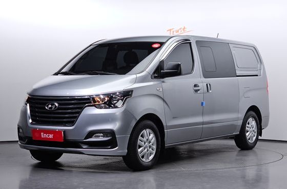 Hyundai Starex Van 5-Seater Smart — пробег 35 421 км — фото 1 из 5
