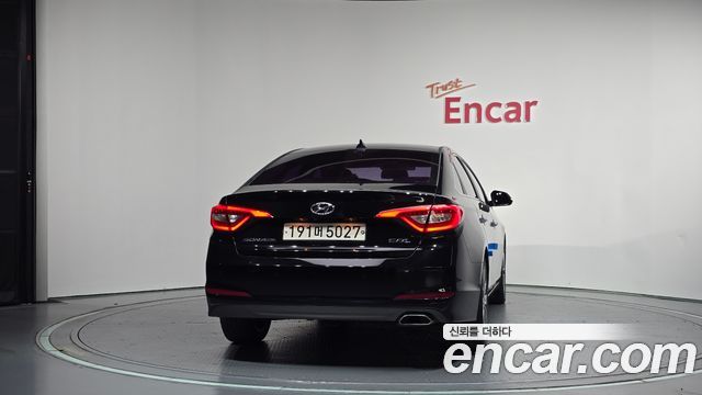 Hyundai Sonata 2.0 Premium — пробег 169 831 км — фото 4 из 5