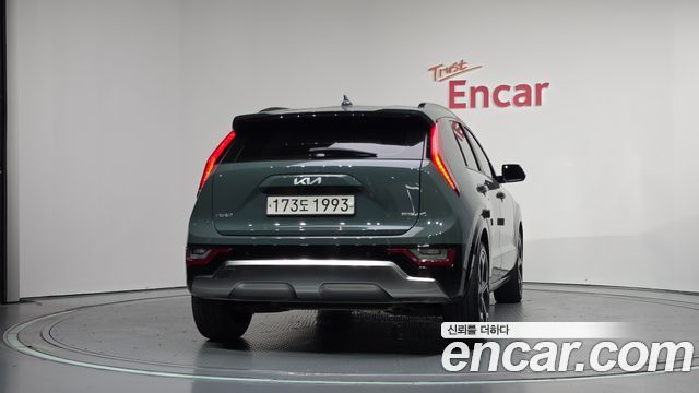 Kia Niro Signature — пробег 76 911 км — фото 4 из 5