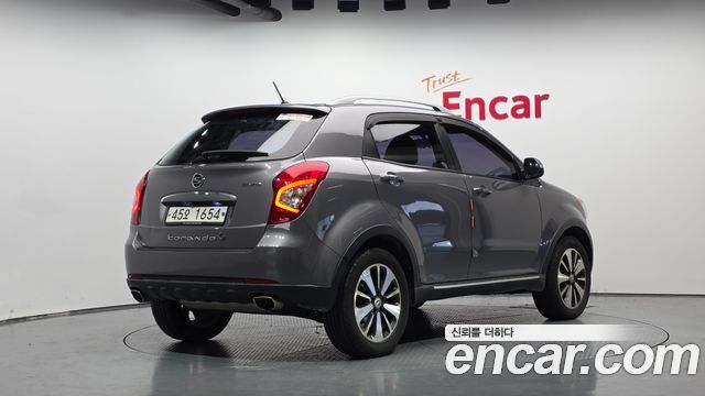 Ssangyong KORANDO 2.0 CVT 2WD Deluxe — пробег 74 388 км — фото 2 из 5
