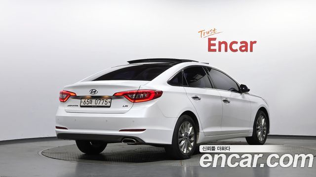 Hyundai Sonata LPI Premium Special — пробег 144 979 км — фото 2 из 5