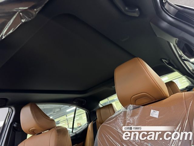 Toyota Camry 2.5 XLE Premium Hybrid — пробег 5 км — фото 4 из 5