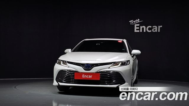 Toyota Camry 2.5 LE Hybrid — пробег 98 971 км — фото 3 из 5