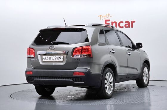 Kia Sorento Diesel 2.0 2WD TLX High-Deluxe — пробег 178 966 км — фото 2 из 5