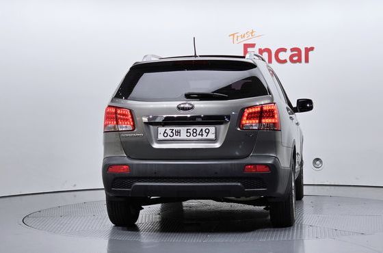 Kia Sorento Diesel 2.0 2WD TLX High-Deluxe — пробег 178 966 км — фото 4 из 5
