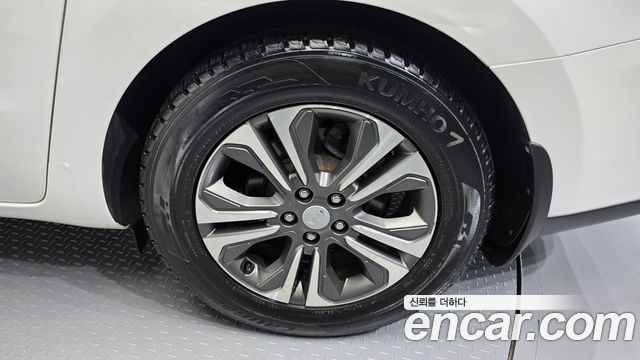 Kia Carnival 11-Seater Prestige — пробег 62 554 км — фото 5 из 5