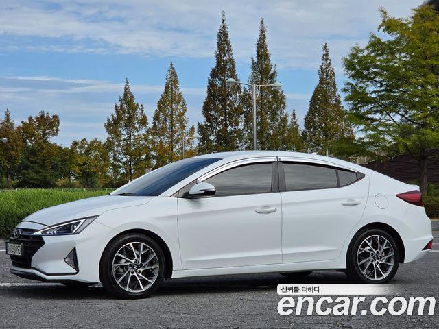 Hyundai AVANTE из Кореи Encar