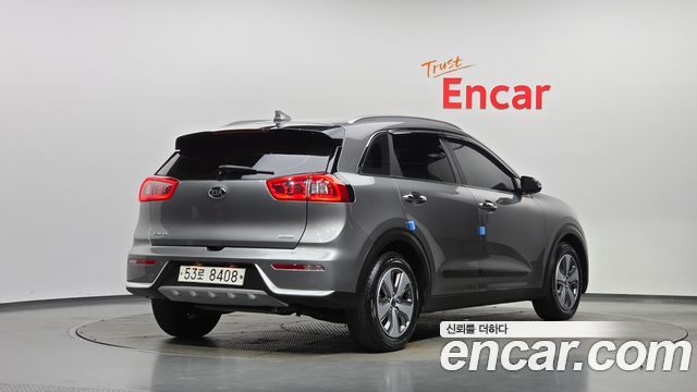 Kia Niro Noblesse — пробег 96 229 км — фото 2 из 5