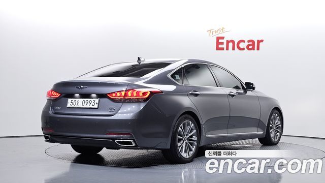 Hyundai Genesis из Кореи Encar