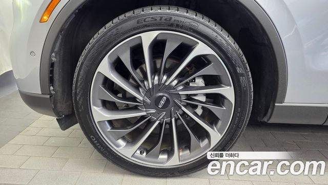 Lincoln Aviator 3.0 Reserve  AWD — пробег 85 477 км — фото 5 из 5