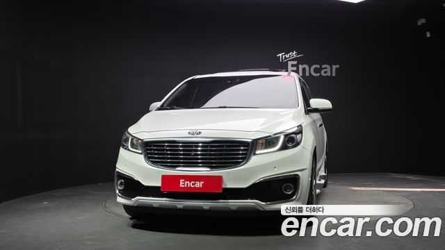 Kia Carnival 9-Seater Noblesse Special — пробег 127 588 км — фото 3 из 5