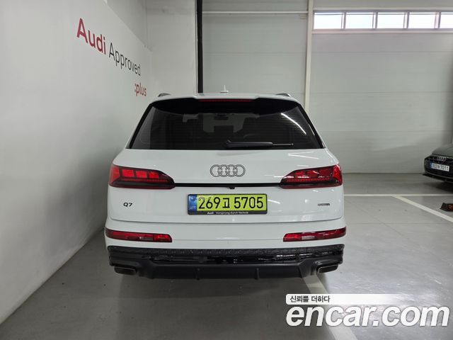 Audi Q7 50 TDI Quattro Premium — пробег 1 700 км — фото 4 из 5