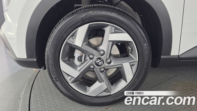 Hyundai Venue из Кореи Encar