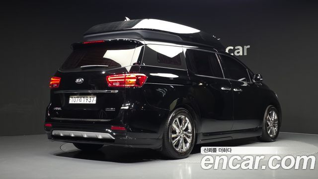 Kia Carnival Gasoline 9-Seater Hi-Limousine Noblesse Special — пробег 83 672 км — фото 2 из 5