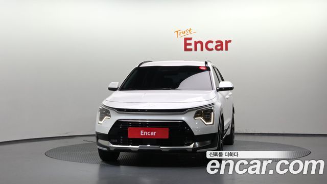 Kia Niro Signature — пробег 21 708 км — фото 3 из 5