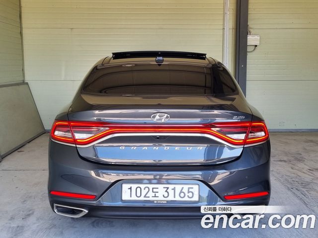 Hyundai Grandeur 2.2 Diesel Premium Special — пробег 241 500 км — фото 5 из 5