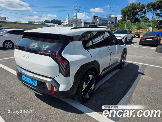 Kia EV3 из Кореи Encar