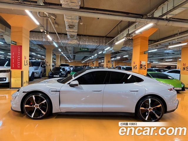 Porsche Taycan из Кореи Encar