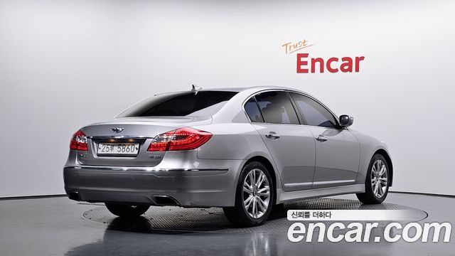 Hyundai Genesis из Кореи Encar