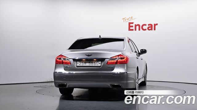 Hyundai Genesis из Кореи Encar