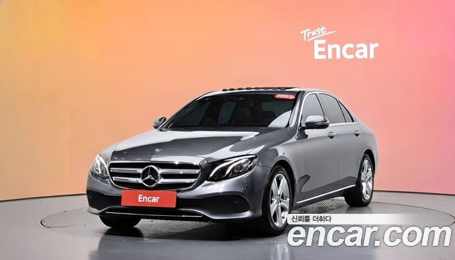 Mercedes-Benz E-Class E200 Avantgarde — пробег 28 890 км — фото 1 из 5